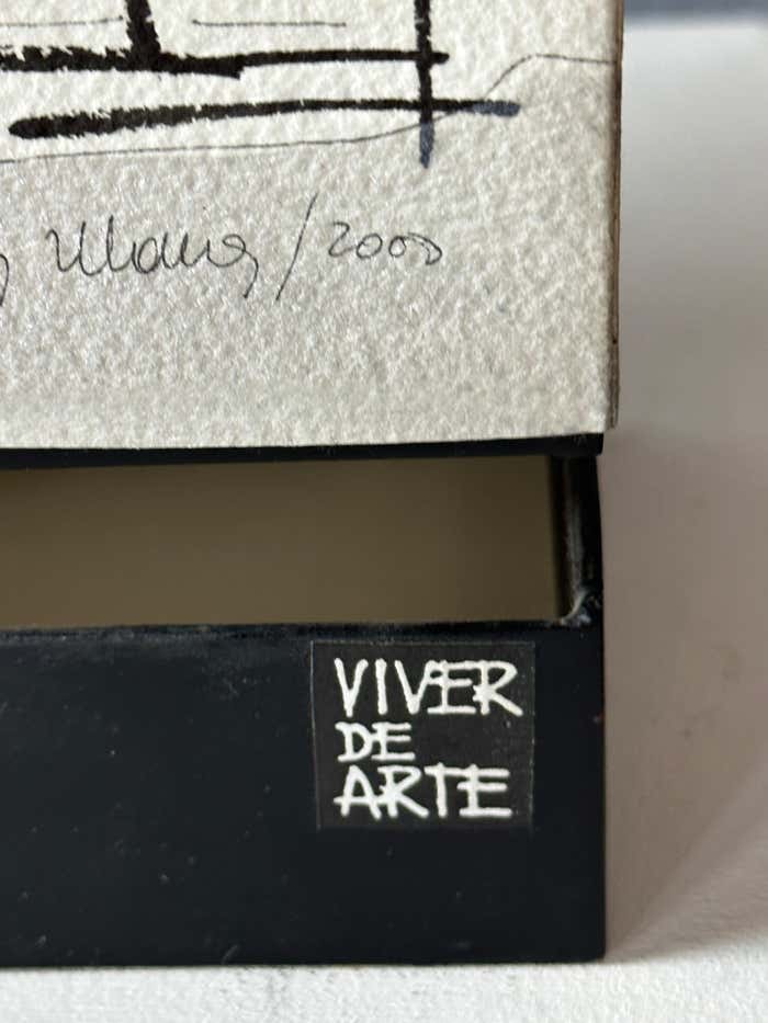 Lamp "Viver del Arte" by Anna Wong