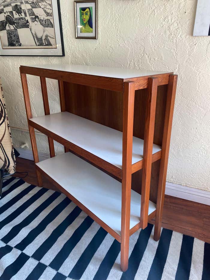 Midcentury Three-Tier Bookshelf – Pine and White Laminate