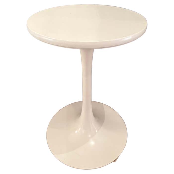 Modern Small White Lacquered Composite Round Pedestal