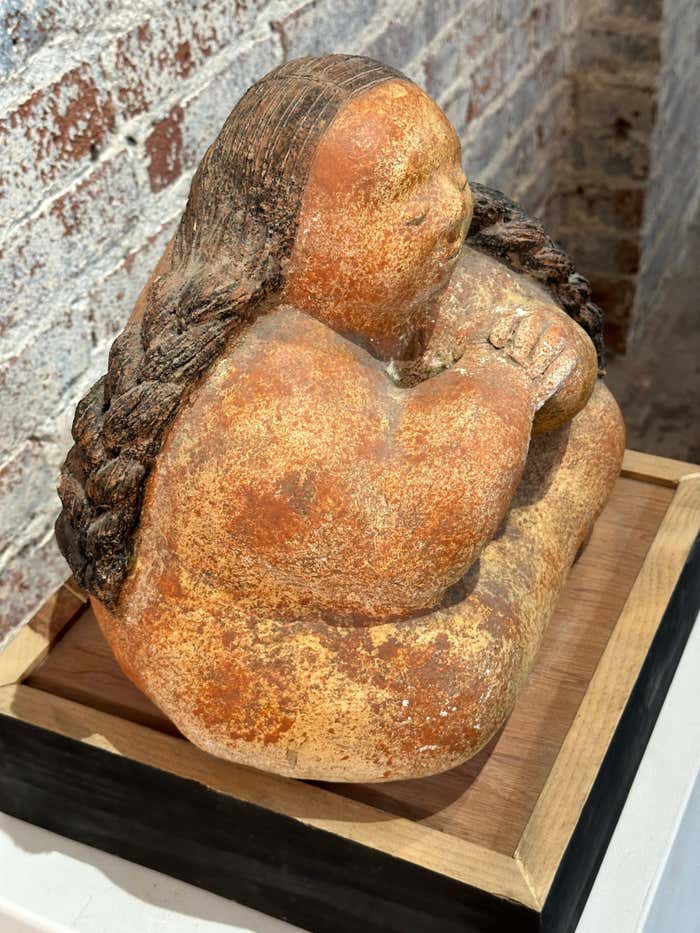 Meditating Girl Statue - Sculpture in Pyrophyllite Patinated Stone