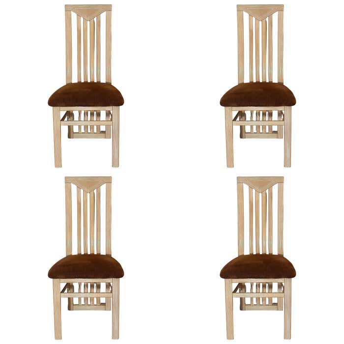 Set of Four Memphis Italian White-Wash Wood Dining Room Chairs by S.p.A Tonon